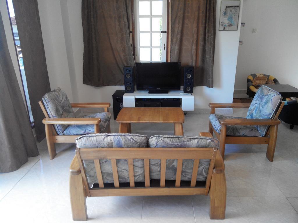 Formula One Bed And Breakfast F1 Sepang Klia Klia2 Kuala Lumpur International Airport Transit Nilai Exterior foto