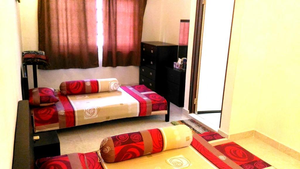 Formula One Bed And Breakfast F1 Sepang Klia Klia2 Kuala Lumpur International Airport Transit Nilai Exterior foto